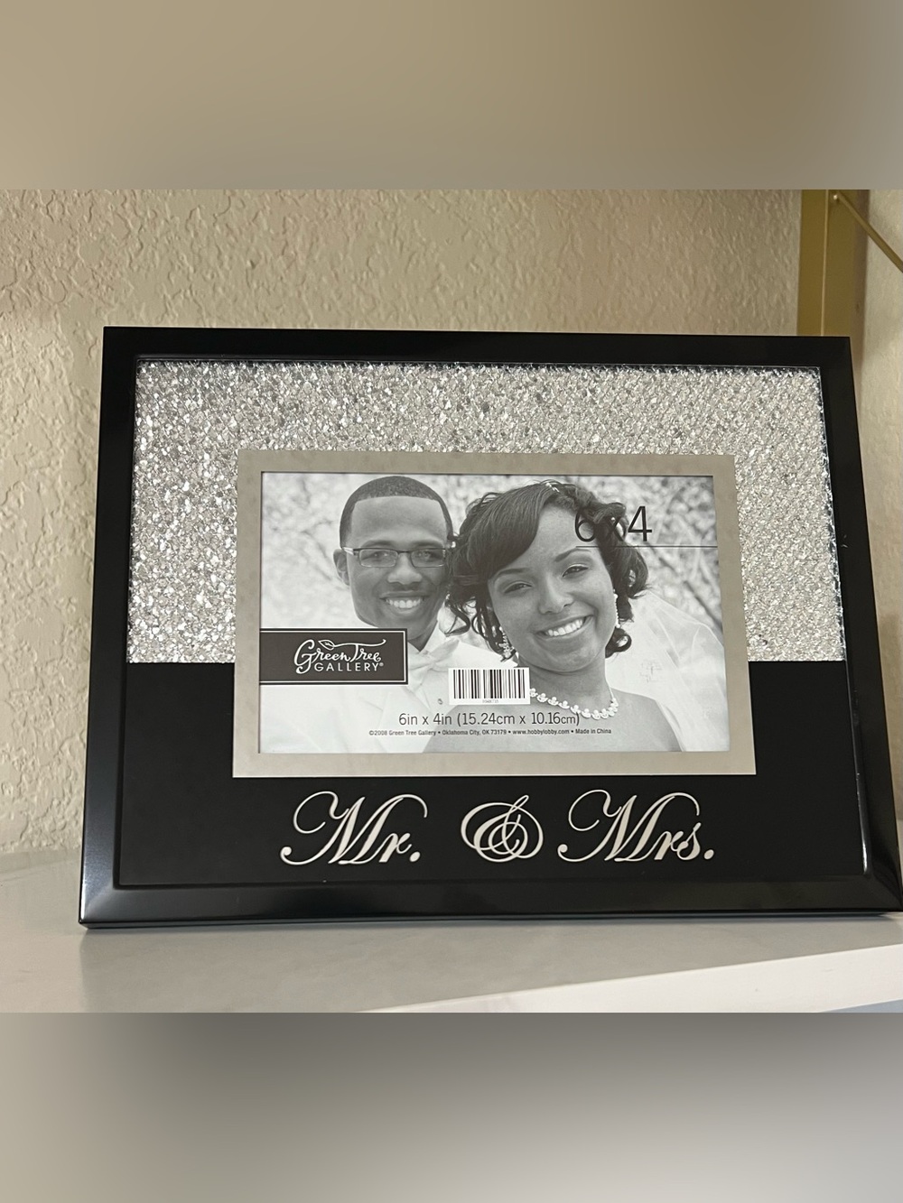 NEW Black and Silver Glitter Mr. & Mrs. Photo Frame 6x4
